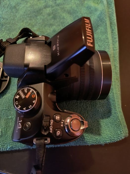 Fijifilm Finepix S4500 -Дигитална фото камера