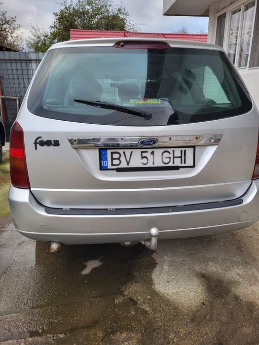 Ford focus masina