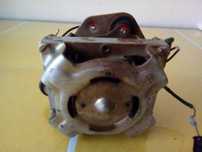Motor electric vechi de la radio sau alt player