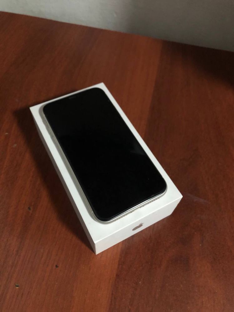 Продам iphone 11 64gb АКБ-76%