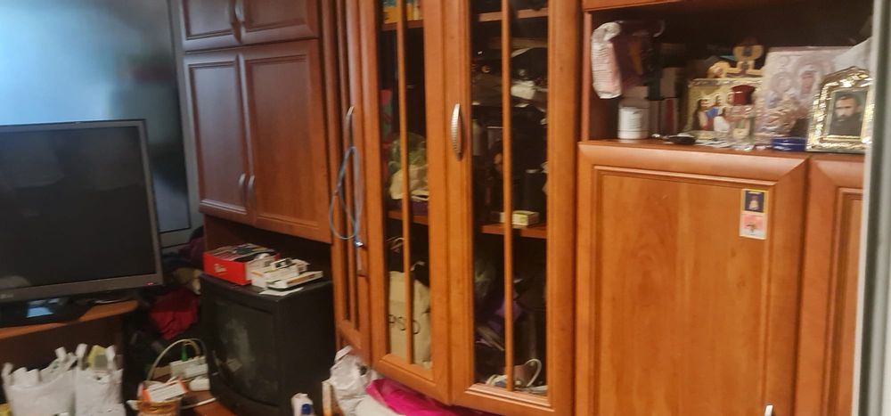 Închiriez garsonieră