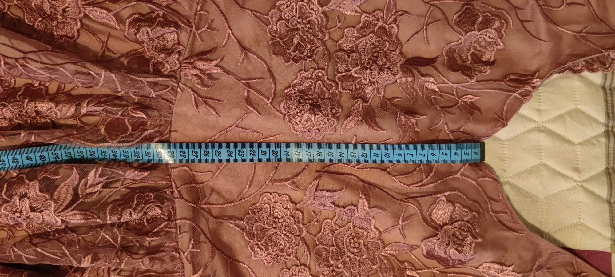 Официална рокля с дантела