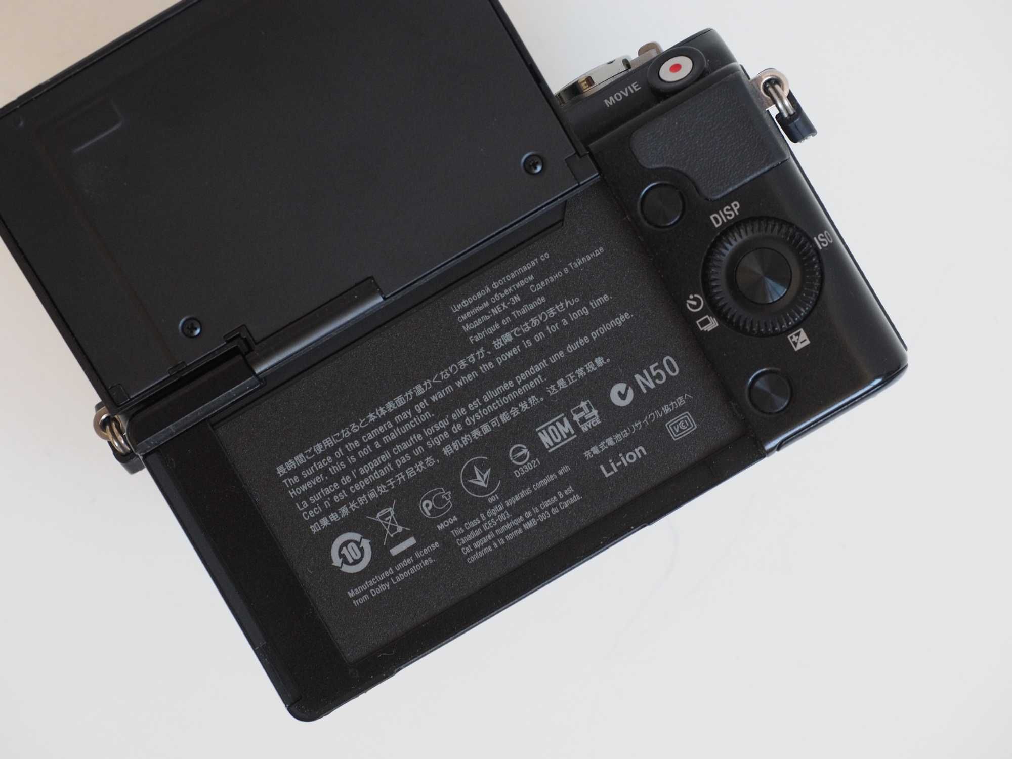 Sony Alpha NEX-3N cu obiectiv, ca nou
