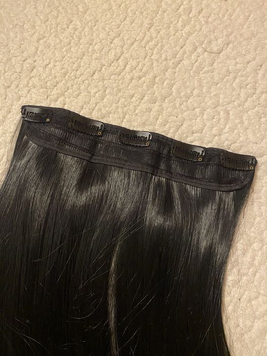 Екстеншъни за коса с щракащи фиби