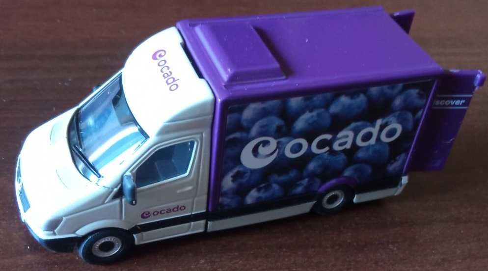 Mercedes Sprinter ”Blueberry” Ocado CORGI 9.5cm Die Cast
