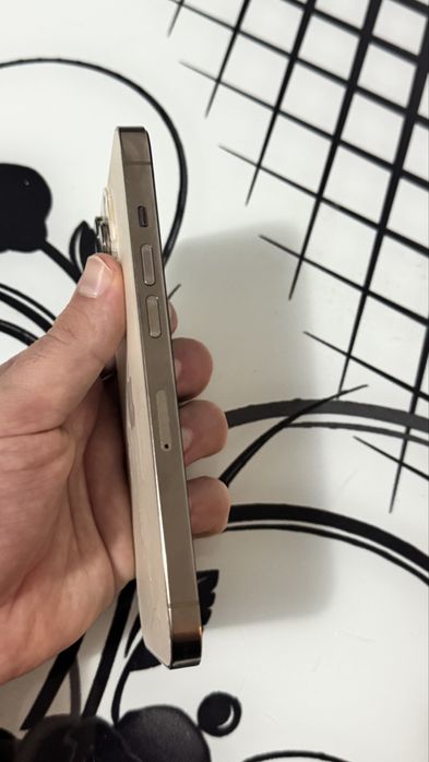 Iphone 14 pro Telefonul functioneza