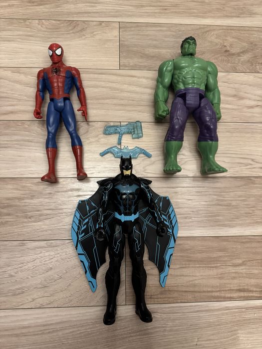 Set 3 figurine 30 cm (Batman, Spiderman, Hulk)