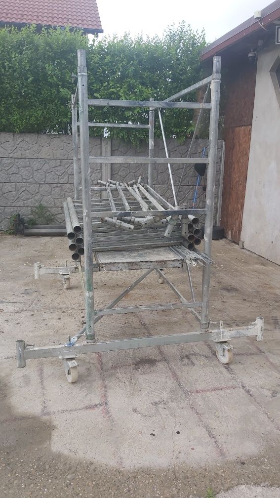 Vand  schela mobila modulara pe roti