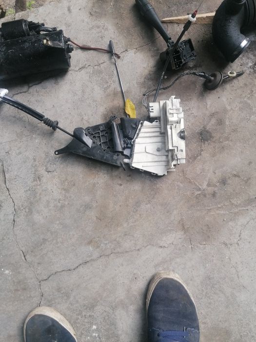 Лява брава за Mercedes B класа