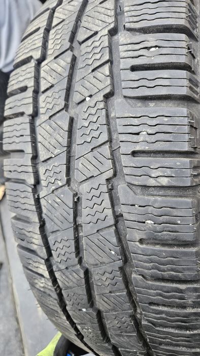 4бр гуми 215 65 16С дот 22 мишелин