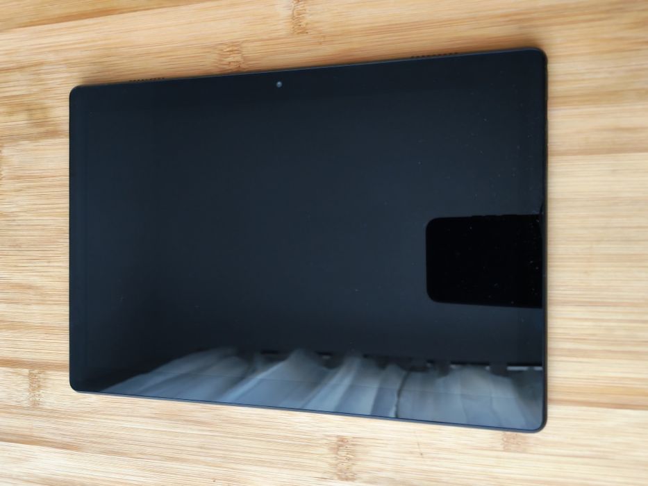 Tableta Lenovo M10, cu cod Google