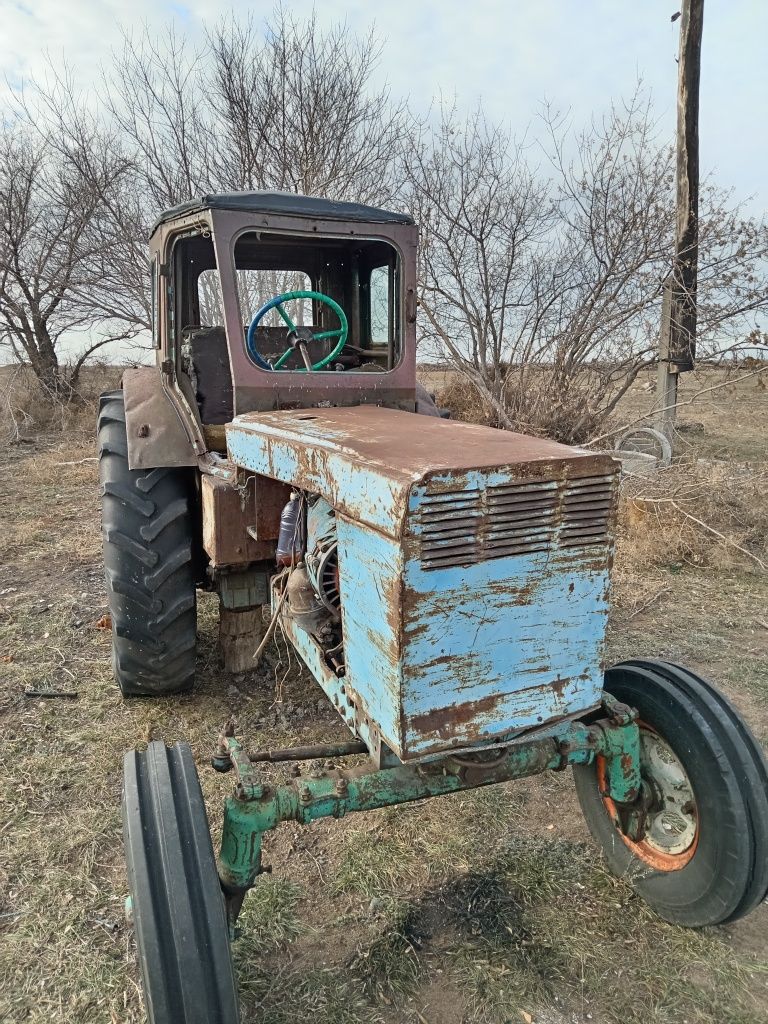 Продам трактор Т 40