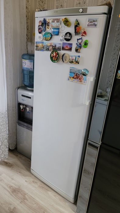 Продам морозильную камеру