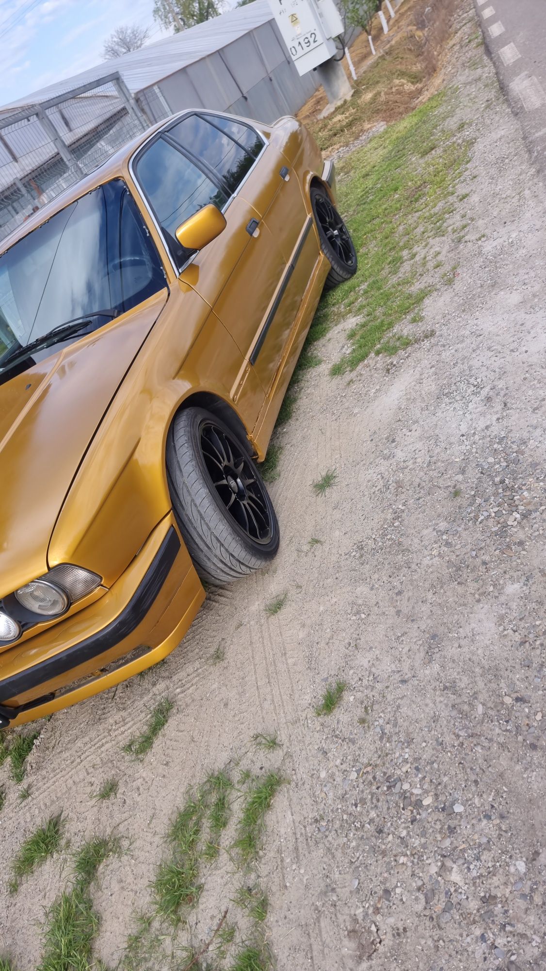 Vând bmw e34 2.0i