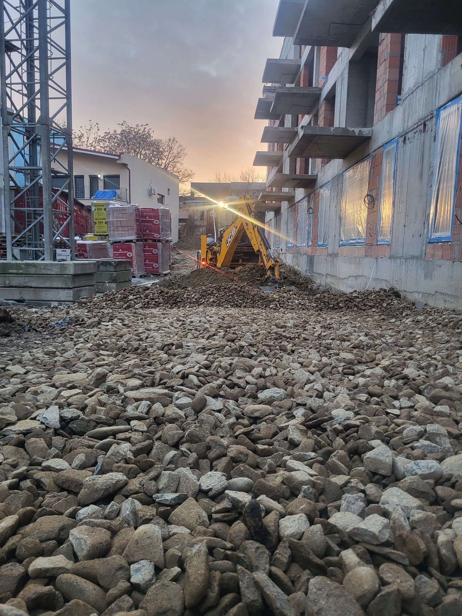 Buldoexcavator De Închiriat