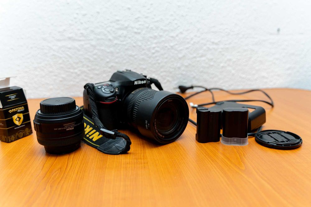 Nikon d7200 + 35mm f1.8 + 18-140mm + accesorii