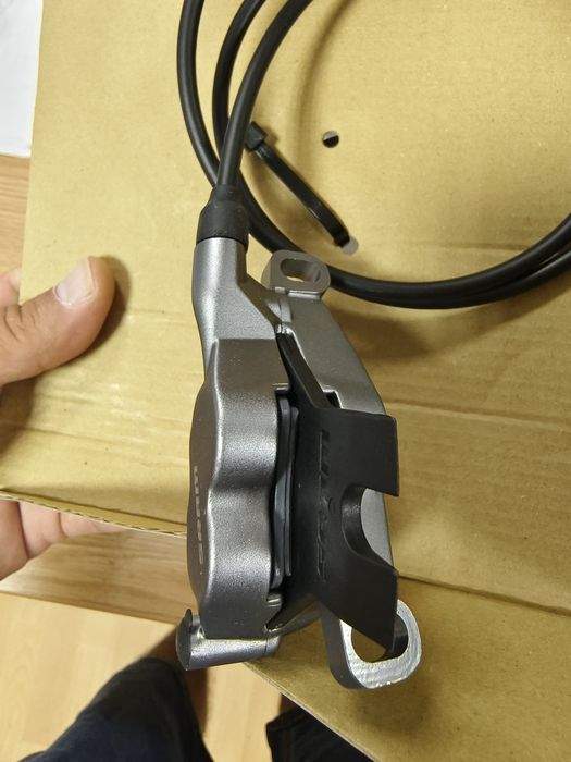 НОВИ Sram Level Bronze Stealth 4 Piston спирачки за велосипед 2023