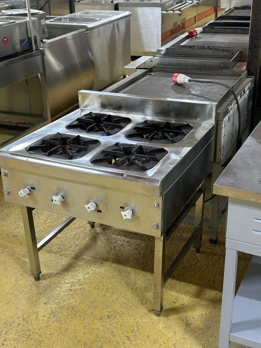 Плита 4х канфорная, газовая, оборудование