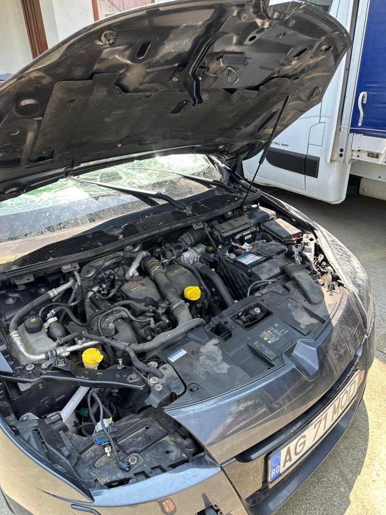 Renault Megane 3 GT Line – epavă sau piese – motor bun –dotări premium