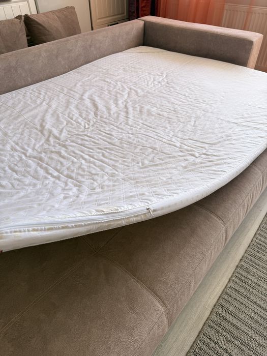 Диван с топпером в подарок