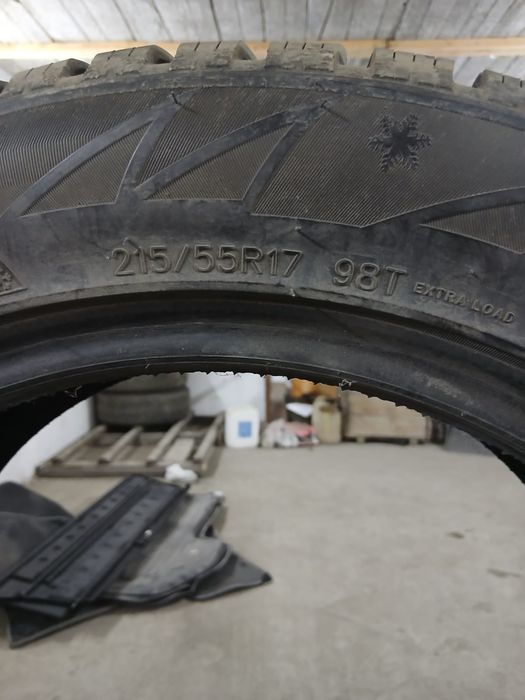 Продам зимние шины , 4 штуки в комплекте размер R17