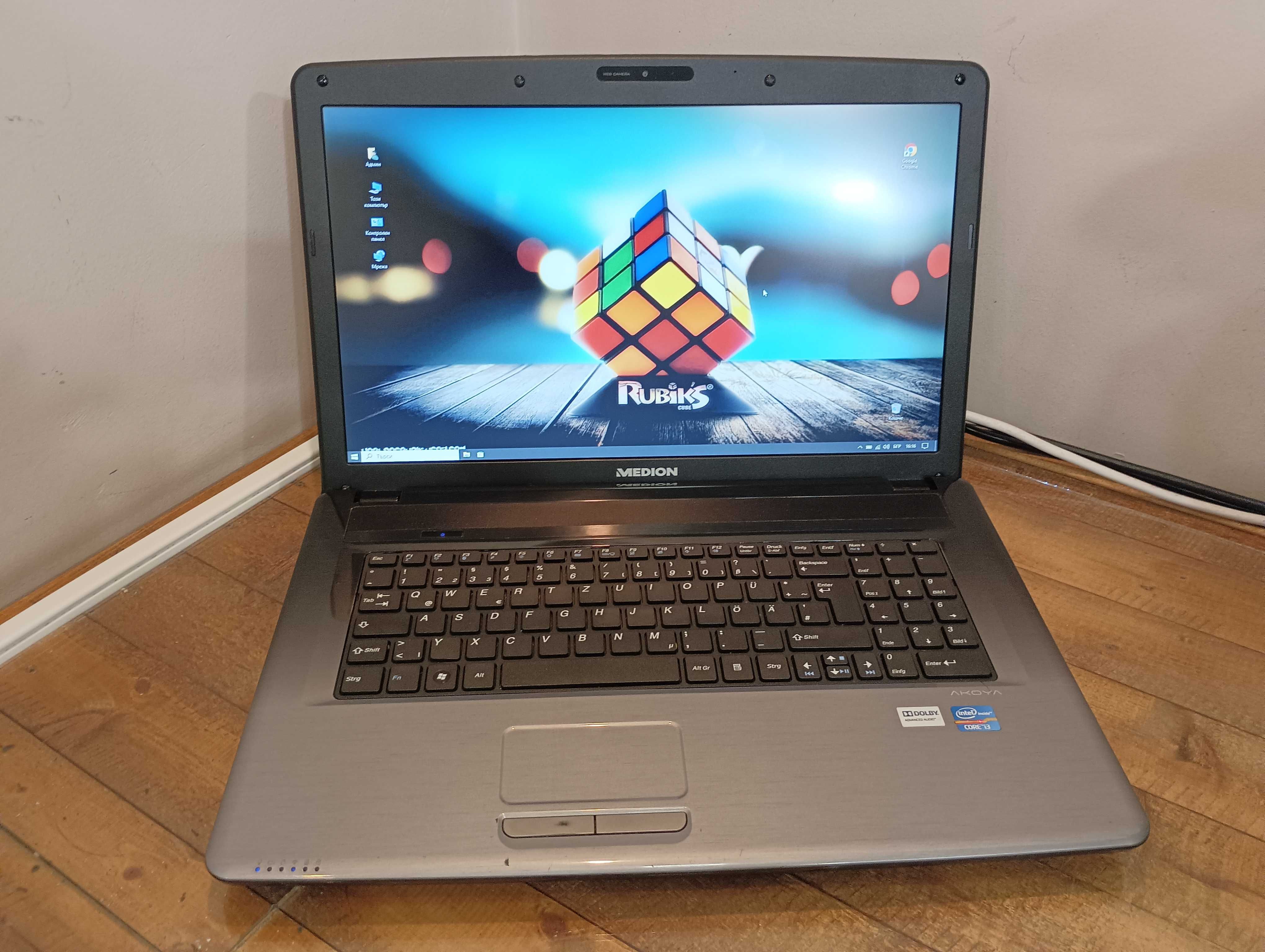 Лаптоп Medion Akoya E7222 / 17"