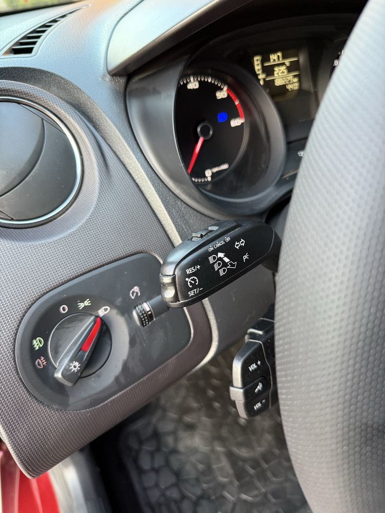 Seat Ibiza FR 1,6 TDI 105 cp an 2013 182000 km Navi,Xenon,Climatronic