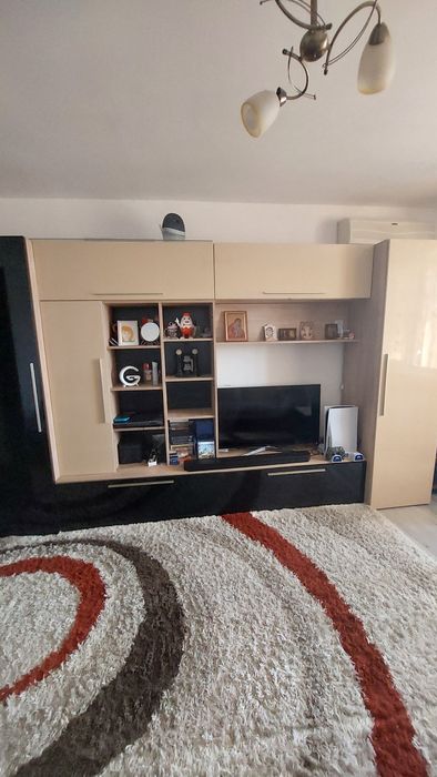 Apartament 2 camere, Crihala