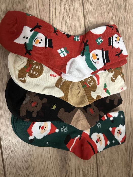 Носки новые 4 штуки в упаковки