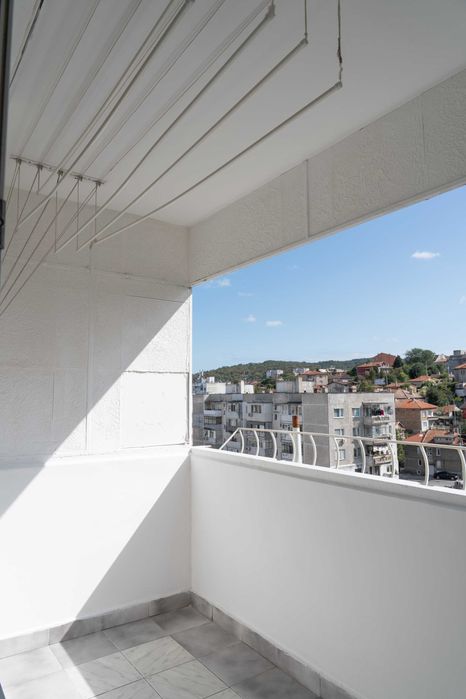 Дава се под наем Четиристаен апартамент в Варна, Аспарухово - 90 кв.м за 663 € - Снимка #3