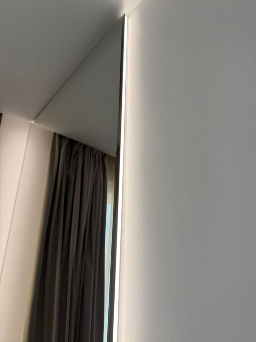 Голямо огледало с LED осветление
