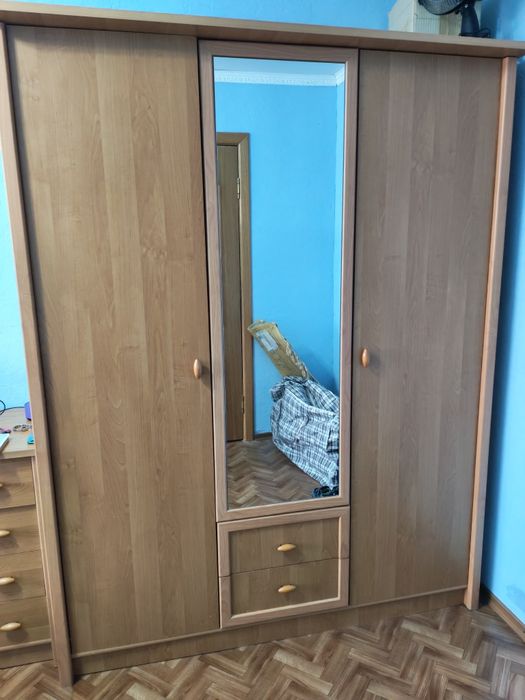 Спальный гарнитур