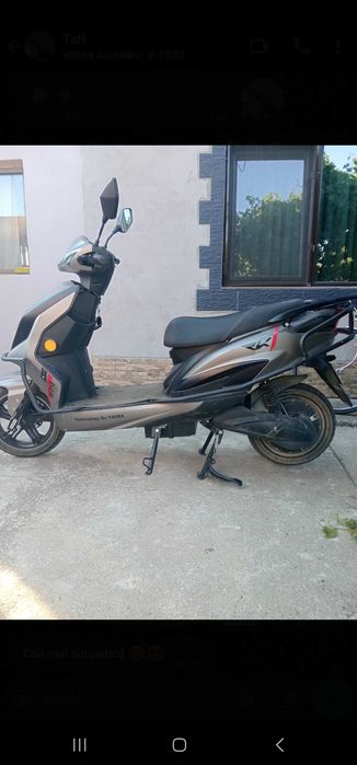 Vând scuter electric