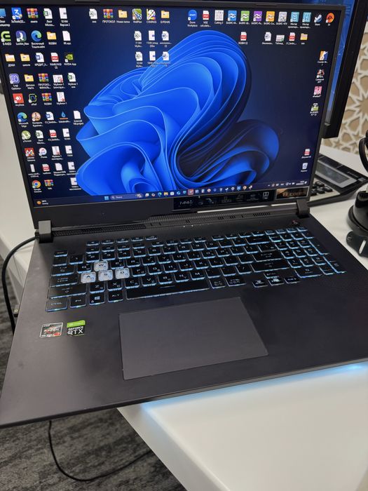 ASUS ROG Strix G713