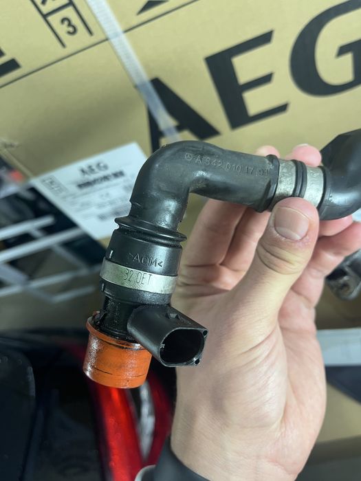 Маслен сепаратор за Mercedes (клапан за картерни газове)