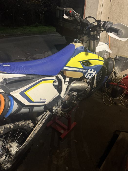 Продавам Husqvarna TE 300 2016