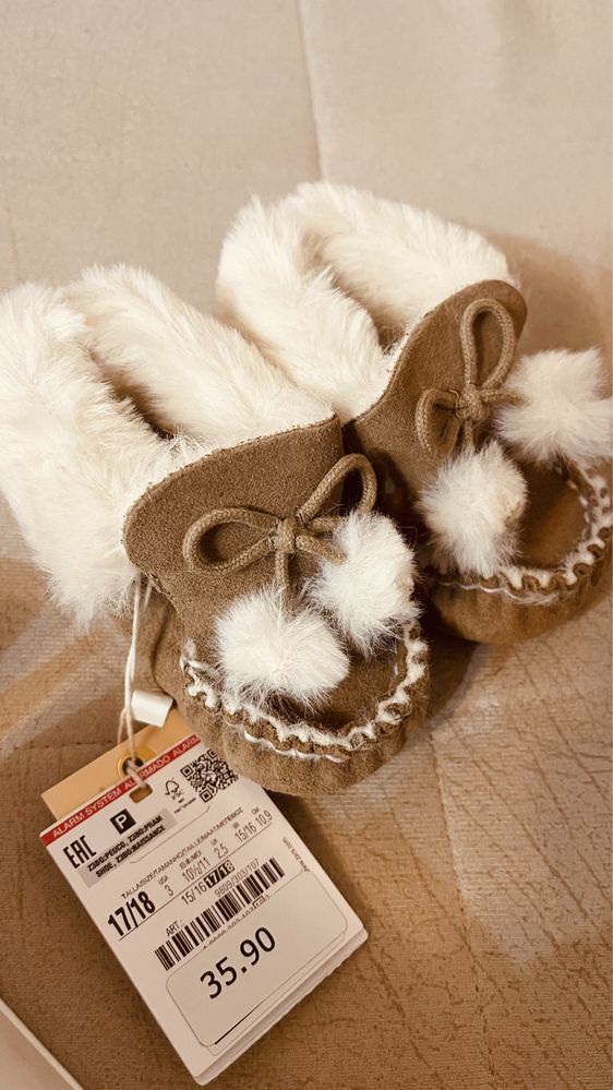 Пинетки Zara. Размер 17/18.  6-12 мес
