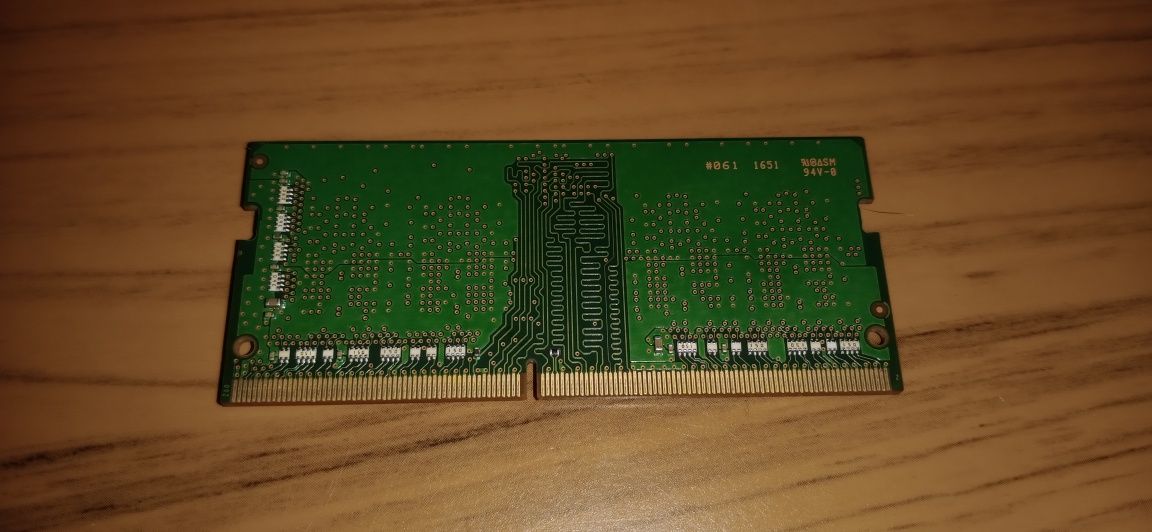DDR4 sodimm 4gb samsung 2400мгц
