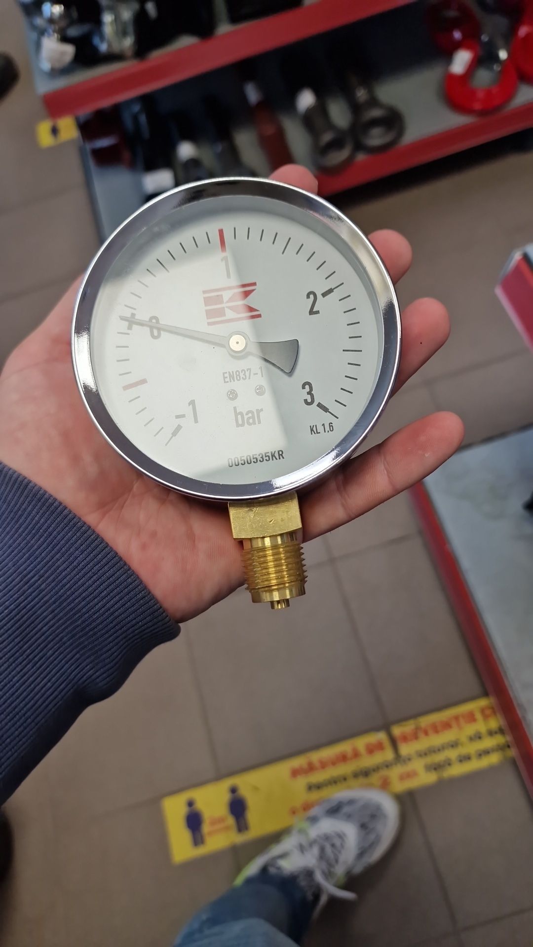 Manometru presiune vidanja 100 mm full metalic preț 195 lei tva inclus