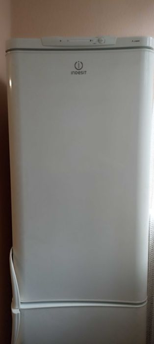 Продам холодильник на запчасти