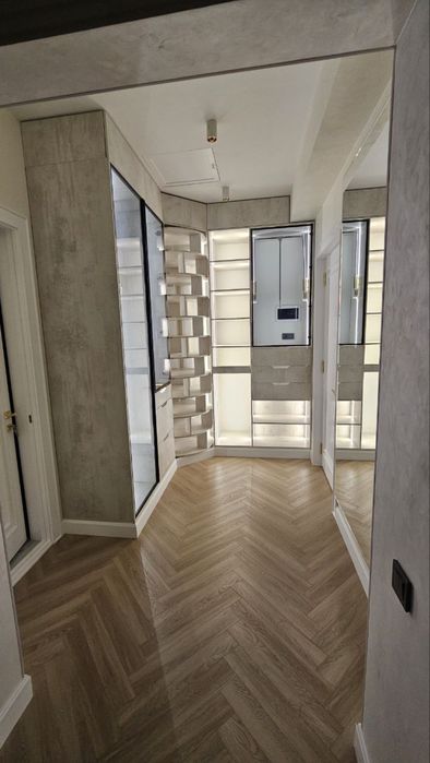 Продаются 2 белоснежных дома .Свои. Без посредников