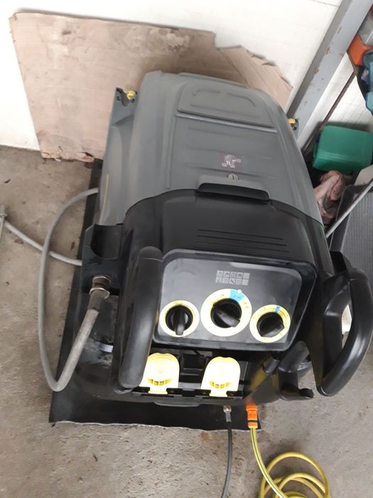 Pompa de spalare apa calda Karcher HDS E8/16
