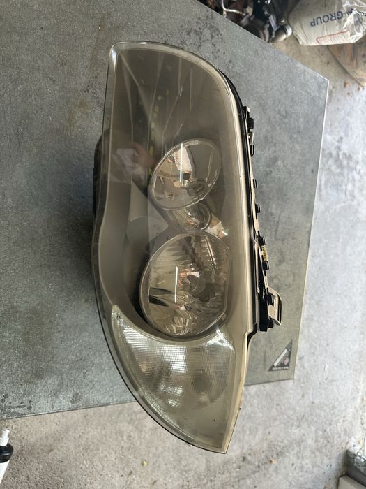 Far stanga bmw e87 seria 1