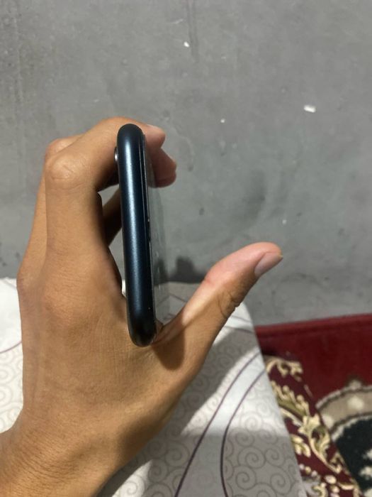 Iphone xr 128 холати яхши