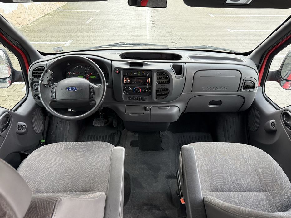 Ford Transit // 108,000km
