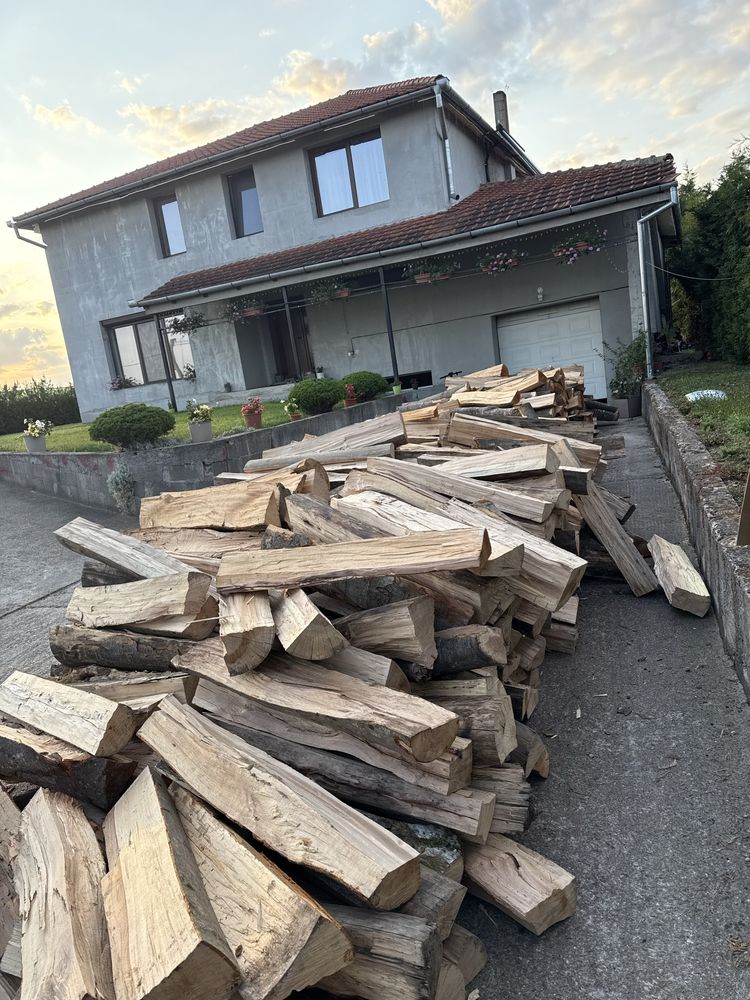 ‼️Comercialzăm lemne de foc la cele mai mici prețurii‼️