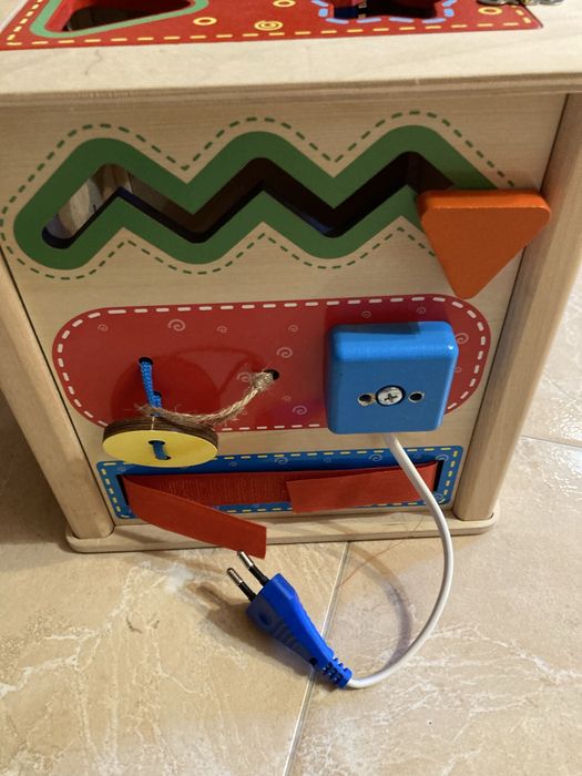 Дървен бизикуб почти нов