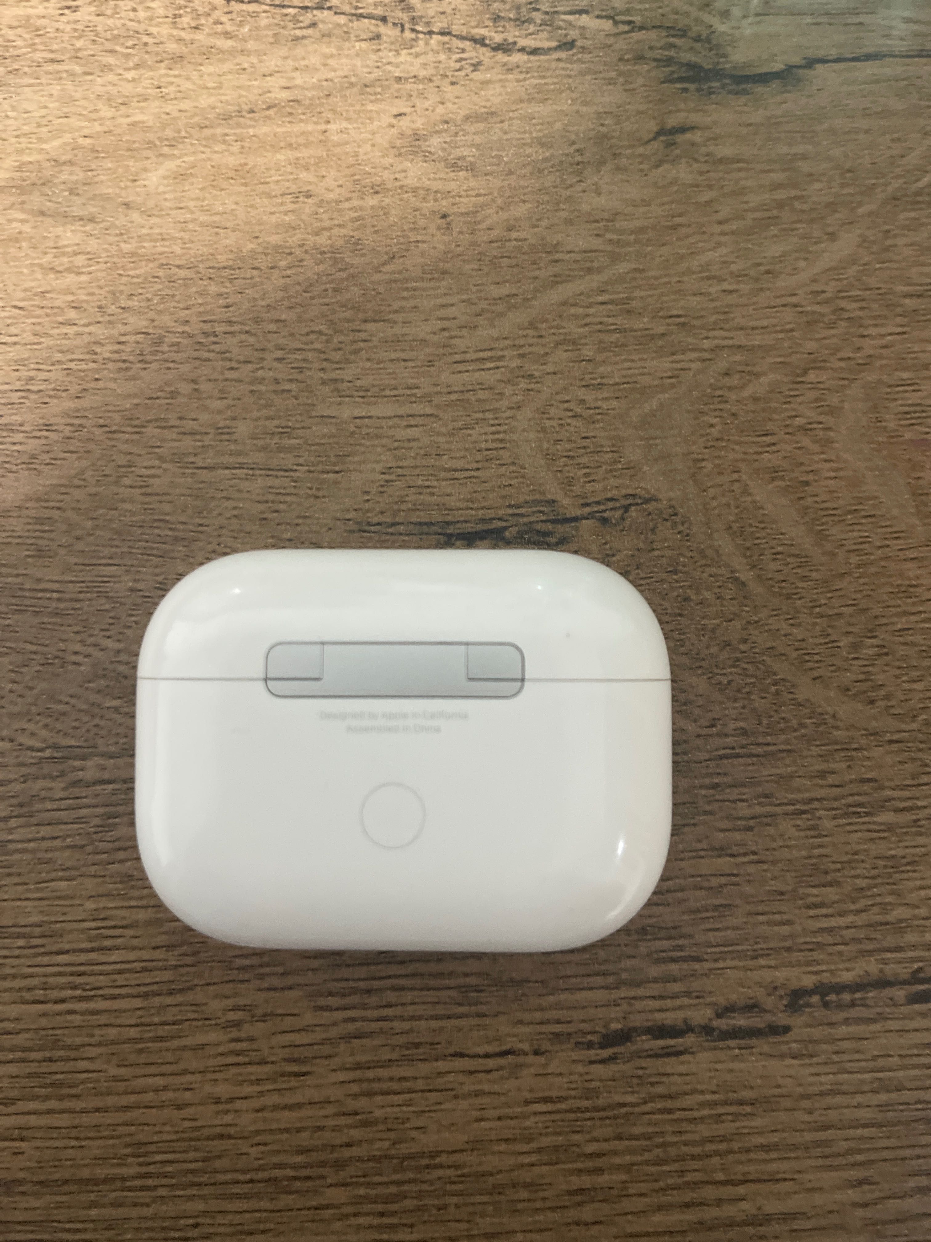 AirPods case 1 generation