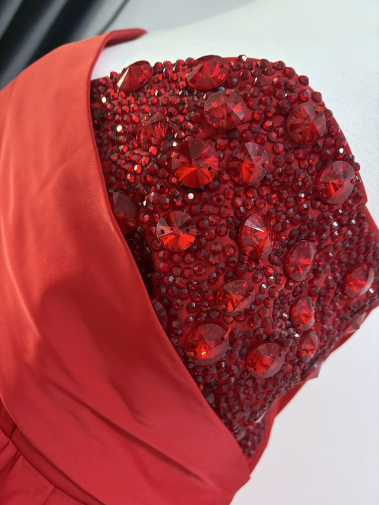 Rochie eleganta de nasa