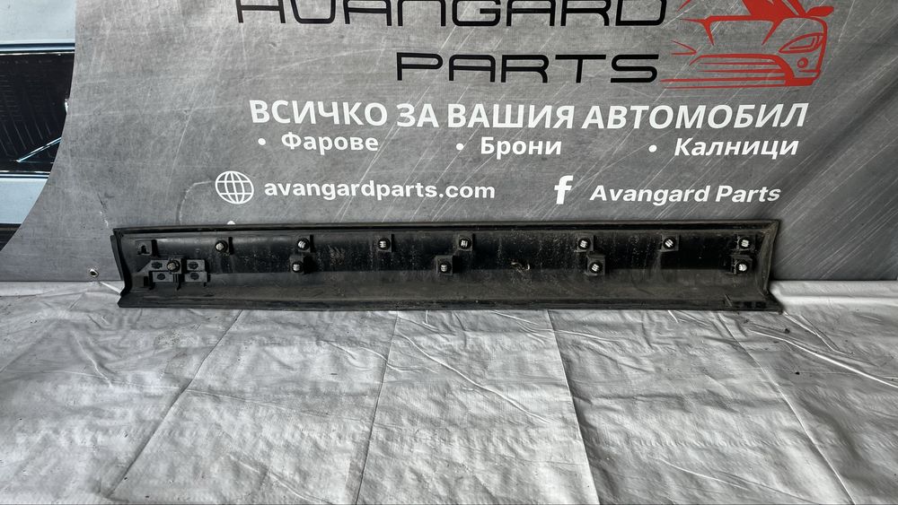 Декорстивна лайстна на предна дясна врата Mazda CX5